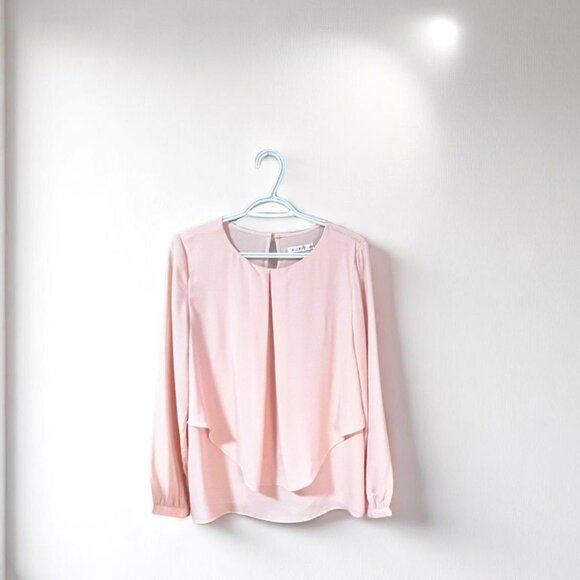 Romantic delicate layered blush coloured blouse Sz M VGUC - Picture 1 of 9